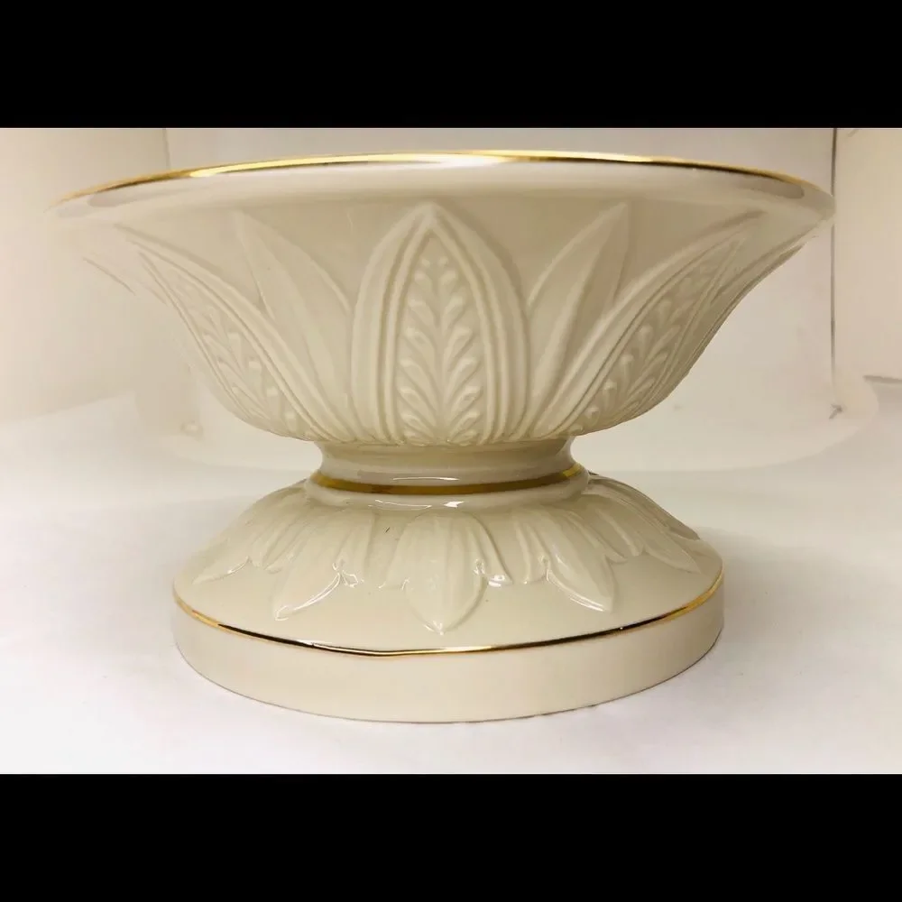 Lenox China Serveware Set: Bowl & 2 Display Bases